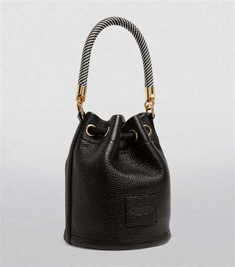 marc jacobs all black bag.